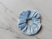 Load image into Gallery viewer, Perri Dyed Scrunchie