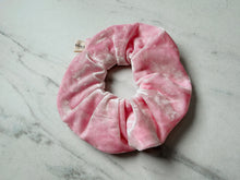 Load image into Gallery viewer, Sugar Dyed Scrunchie