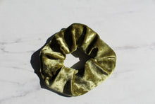 Load image into Gallery viewer, Flora Scrunchie