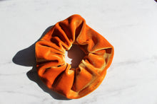 Load image into Gallery viewer, Spice Scrunchie