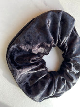 Load image into Gallery viewer, Salem Scrunchie