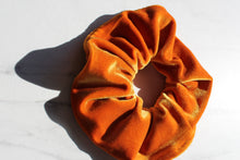 Load image into Gallery viewer, Spice Scrunchie
