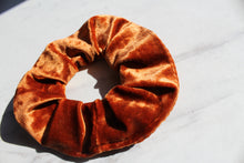Load image into Gallery viewer, Rusty Scrunchie

